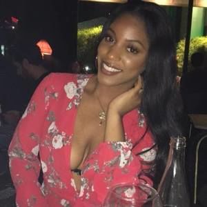 Meet your Posher, Dora